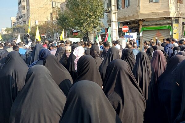 تشییع پیکر شهید مدافع حرم رضا مرادی در باقرشهر 