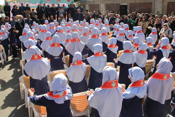 تجلی اقتدار مردم بهارستان در راهپیمایی ۱۳ آبان