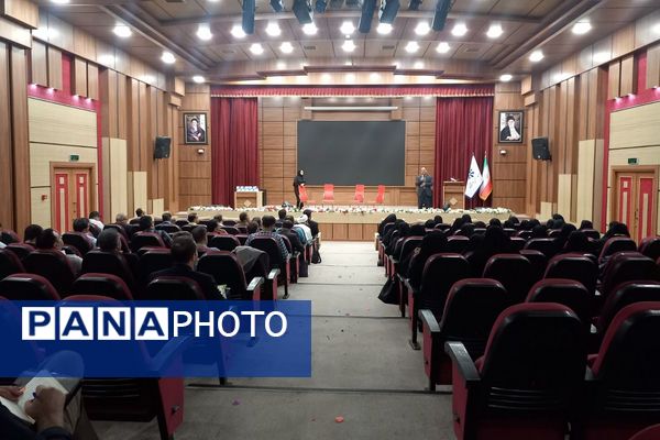 دوره آموزشی تبیین و اجرای الگوی «مدرسه تراز» مبتنی بر سند تحول بنیادین آموزش و پرورش