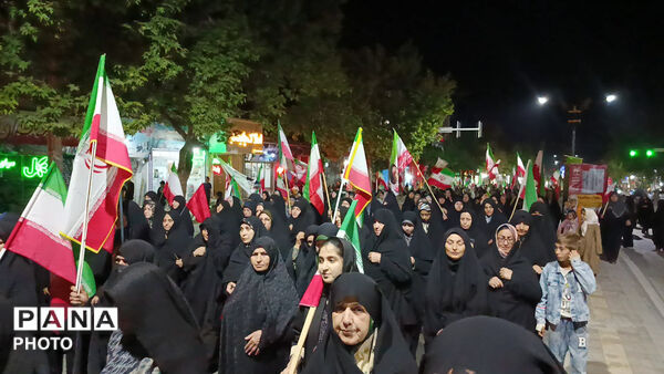 تجمعات شبانه مردمی هنوز ادامه دارد