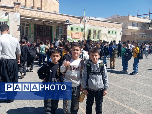 جشن پرشکوه آغاز سال تحصیلی جدید در مدرسه ابتدایی فتحیان بانه