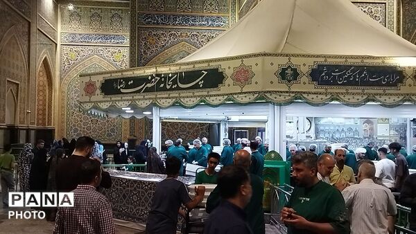 چایخانه حضرت رضا (ع) حرم مطهر رضوی در آخرین روز های هفته اول شهریور ماه ۱۴۰۵ 