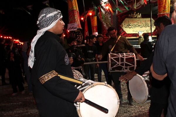 تئاتر دلدادگی در مکان سلسله الذهب نیشابور در شب هفتم محرم 