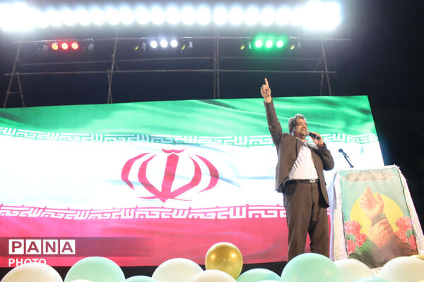 جشن ۲ هزار نفری تکلیف دختران یزد