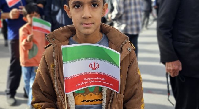 نمایش وحدت و اقتدار با گام‌های استوار، تجلی عشق به وطن است