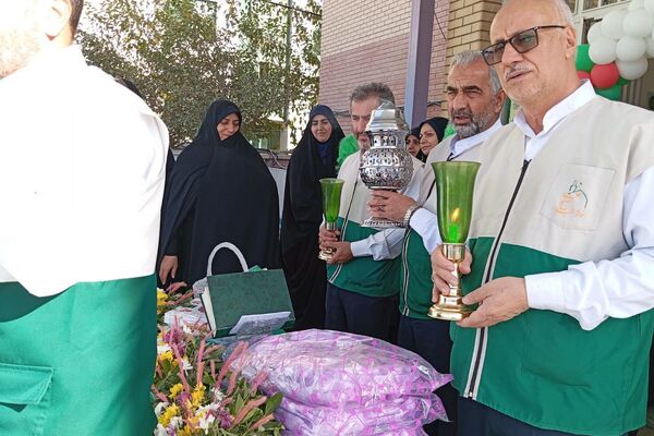 حضور خادمین امام رضا (ع) در دبستان دخترانه آیین روشن