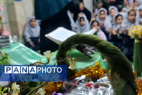 مدرسه شهدای ایران تایر2 میزبان شادی‌های صاحب زمان (عج)