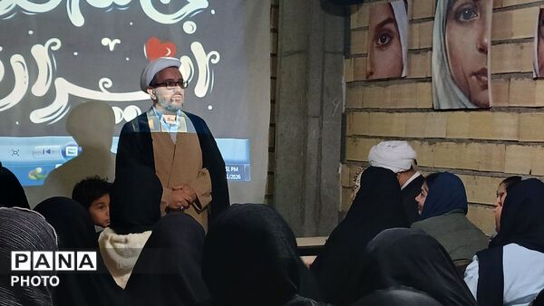 پاتوق «نوجوانان مبارز» در محمدشهر کرج  