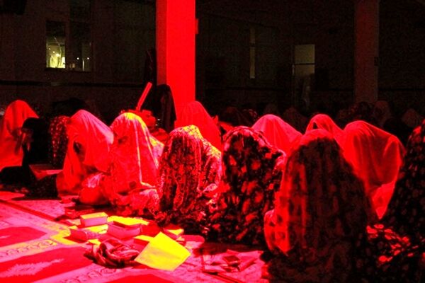 آرامش نوجوانان در شب های اعتکاف