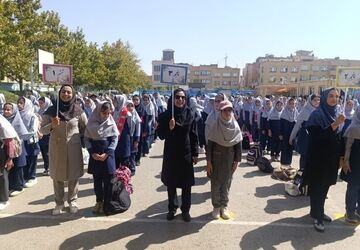 آغاز سال تحصیلی جدید در دبستان دخترانه خاکشور