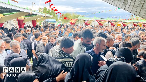 تشییع پیکر شهید ناو دنا «حاج اصغر مسلمی مهنی» در جیرفت