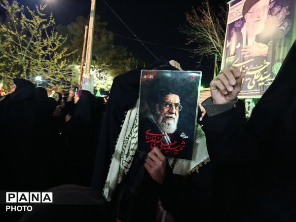 مراسم وداع با پیکر مطهر سردار شهید غلامرضا محمد زاده