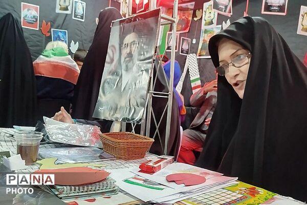 ادامه خدمت‌رسانی مواکب شهرری به تجمعات شبانه ضد صهیونیستی در میدان نماز 