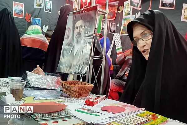 ادامه خدمت‌رسانی مواکب شهرری به تجمعات شبانه ضد صهیونیستی در میدان نماز 