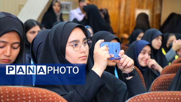 افتتاحیه دوره تربیت روایتگران قصه فلسطین در شهرستان پاکدشت 