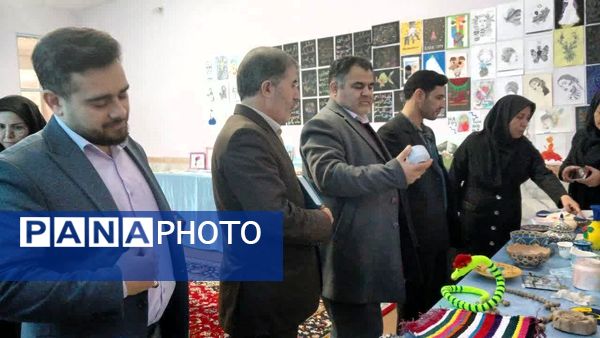 برگزاری نمایشگاه هفته هنرهای مدرسه (ماها) در آموزشگاه نمونه دولتی فدک فاروج