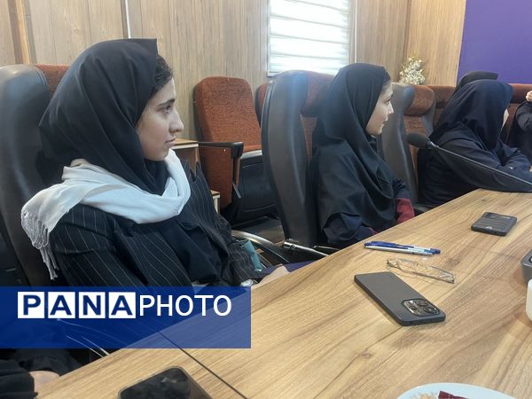 برگزاری نشست شورای دانش‌آموزی استان البرز