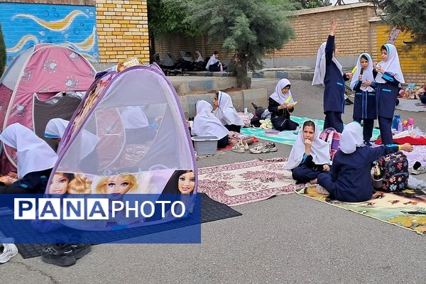 هنرنمایی دانش آموزان  مدرسه خواهران بابایی در روز دختر