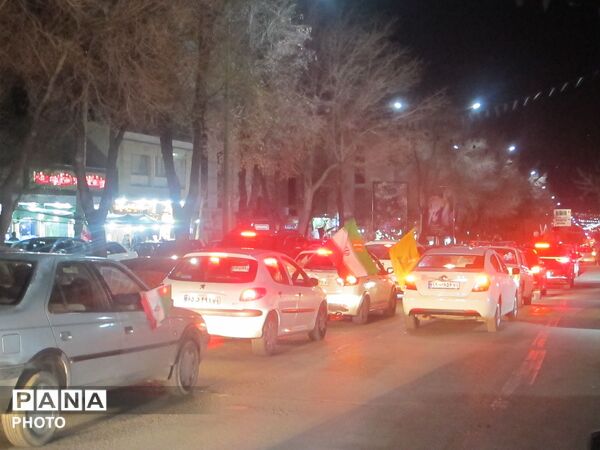 کاروان خودرویی و تجمع مردمی در شهرکرد