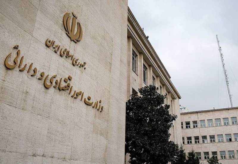 وزیر پیشنهادی اقتصاد باید متعهد به تقویت ارزش پول ملی و حمایت از تولید باشد