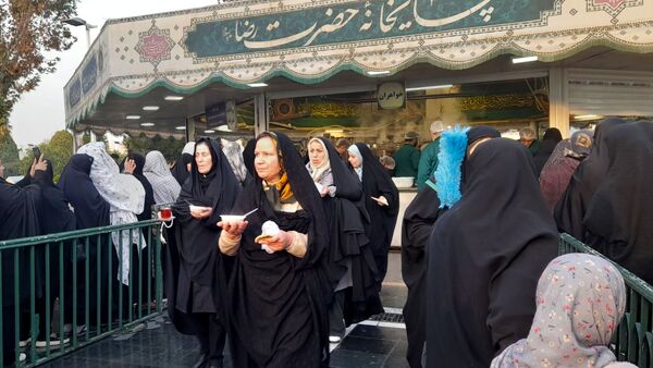 همدلی و زیارت در چهارشنبه‌های رضوی