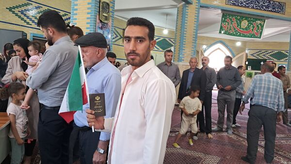 حضور پرشور رای‌اولی‌ها در انتخابات ریاست جمهوری
