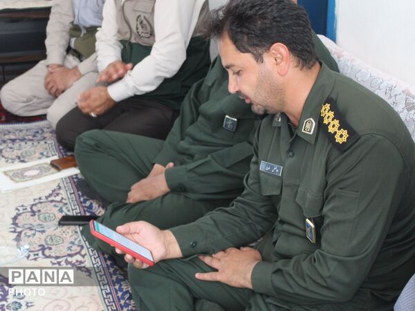 دیدار مسئولان بسیج سازندگی و بسیجیان با خانواده شهید علی ایمانی در شوقان