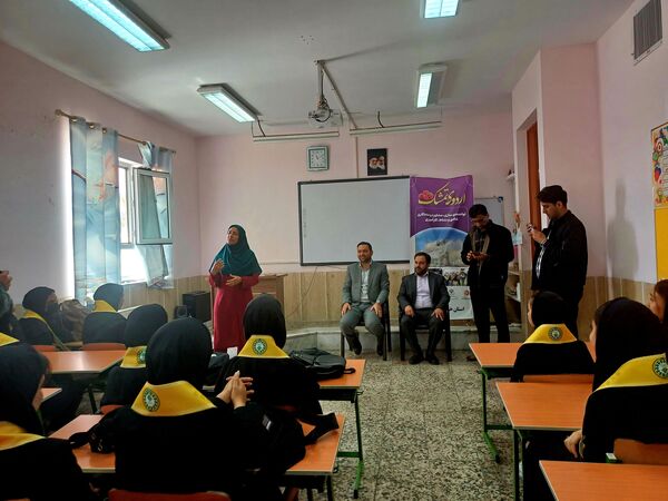 برگزاری اردوی تمشک در شهرستان گرمه 