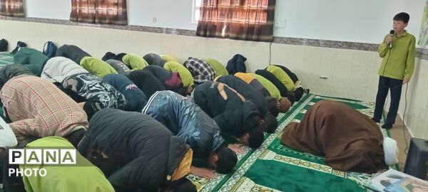 مدرسه شهید صادقی، میزبان دانش آموزان روزه دار در محفل نورانی قرآن