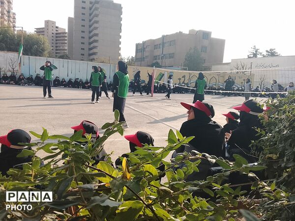 هفته تربیت بدنی در مدرسه عترت پاکدشت