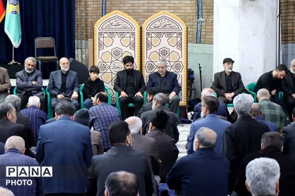 گرامیداشت اربعین رهبر شهید انقلاب و شهدای جنگ رمضان در نماز جمعه باقرشهر و کهریزک 