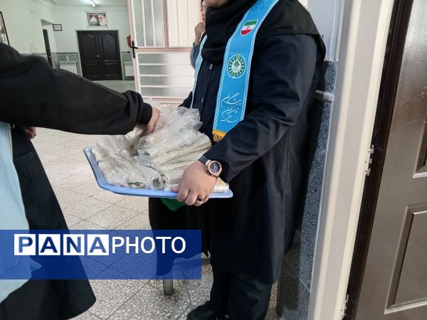 مراسم روز دانش آموز و ایام فاطمیه در دبیرستان حضرت خدیجه (س)جعفریه قم 