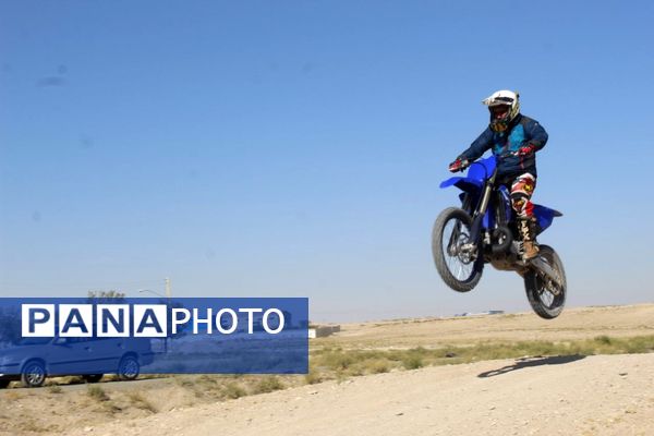 غرش موتورها در ملکان؛ نمایش قدرت و هیجان در هفته تربیت‌بدنی