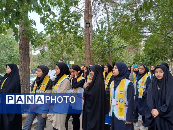 ‌‌روز دوم پیش اردوی ملی پیشتازان سازمان دانش آموزی استان اصفهان