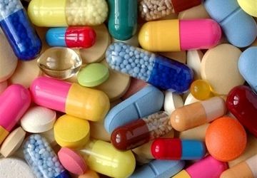 ابلاغ ۱۵ راهنمای استاندارد خدمت و تجویز دارو به مراکز درمانی