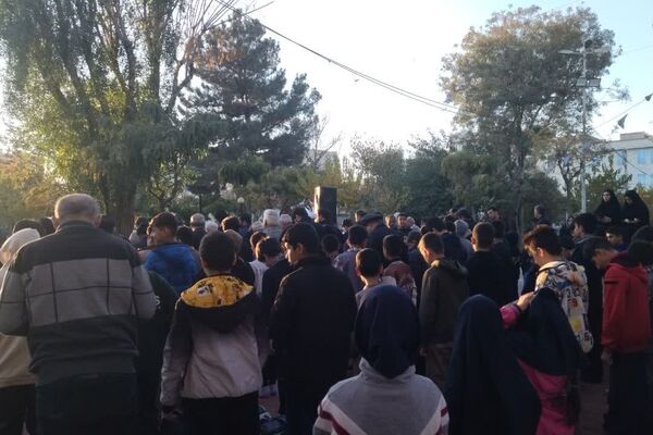 برگزاری نماز باران به امامت سید ابراهیم حسینی امام جمعه شهرستان فردیس در شهرک وحدت
