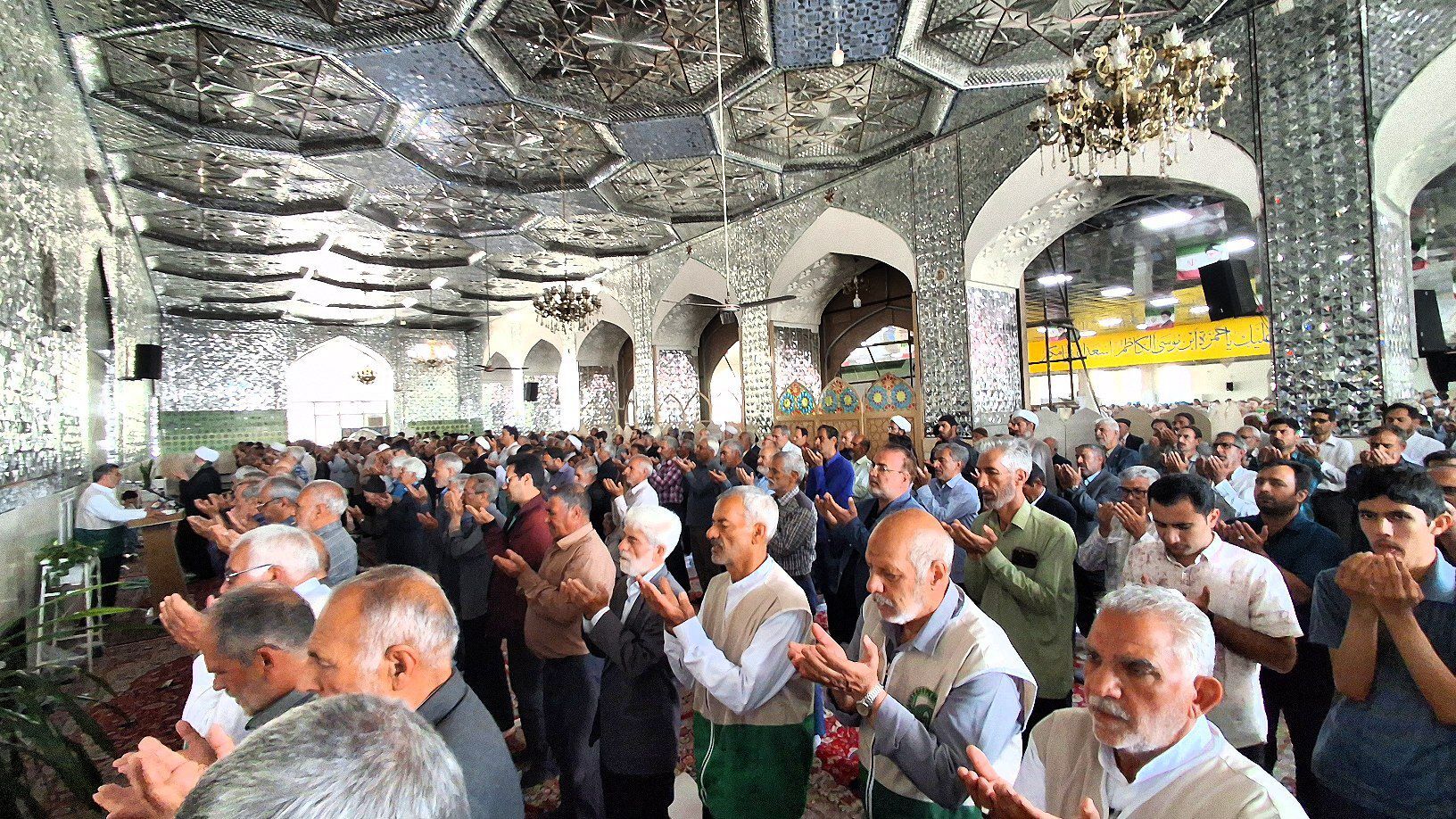 اقامه نماز باران در کاشمر

