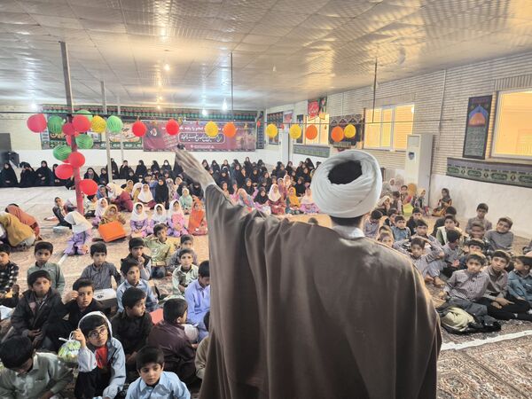 جشن اعیاد شعبانیه و تقدیر از دانش‌آموزان برتر آموزشگاه شهید بهشتی مزرعه
