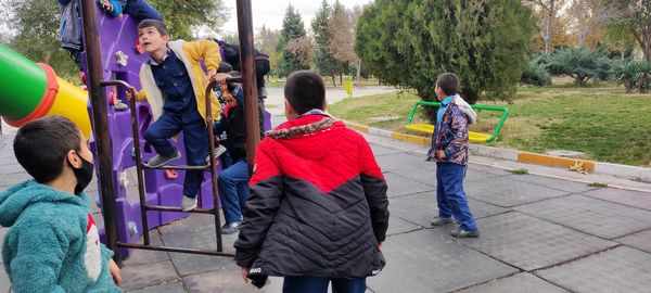 برگزاری اردوی یک‌روزه دانش‌آموزان دبستان مبین