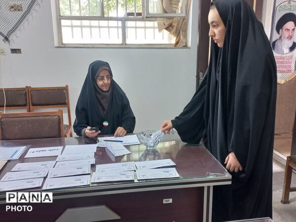 چهل و چهارمین دوره مسابقات قرآن و عترت دانش آموزان جعفرآباد 