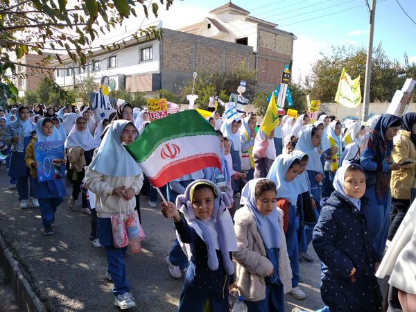 امروز صدای مرگ بر آمریکا در خیابان های شهر پیچید