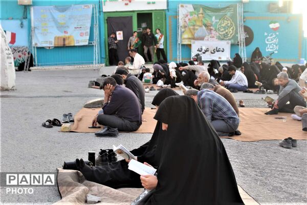 آیین روحبخش قرائت دعای عرفه در یادمان شهدای گمنام کوه خضر نبی(ع)