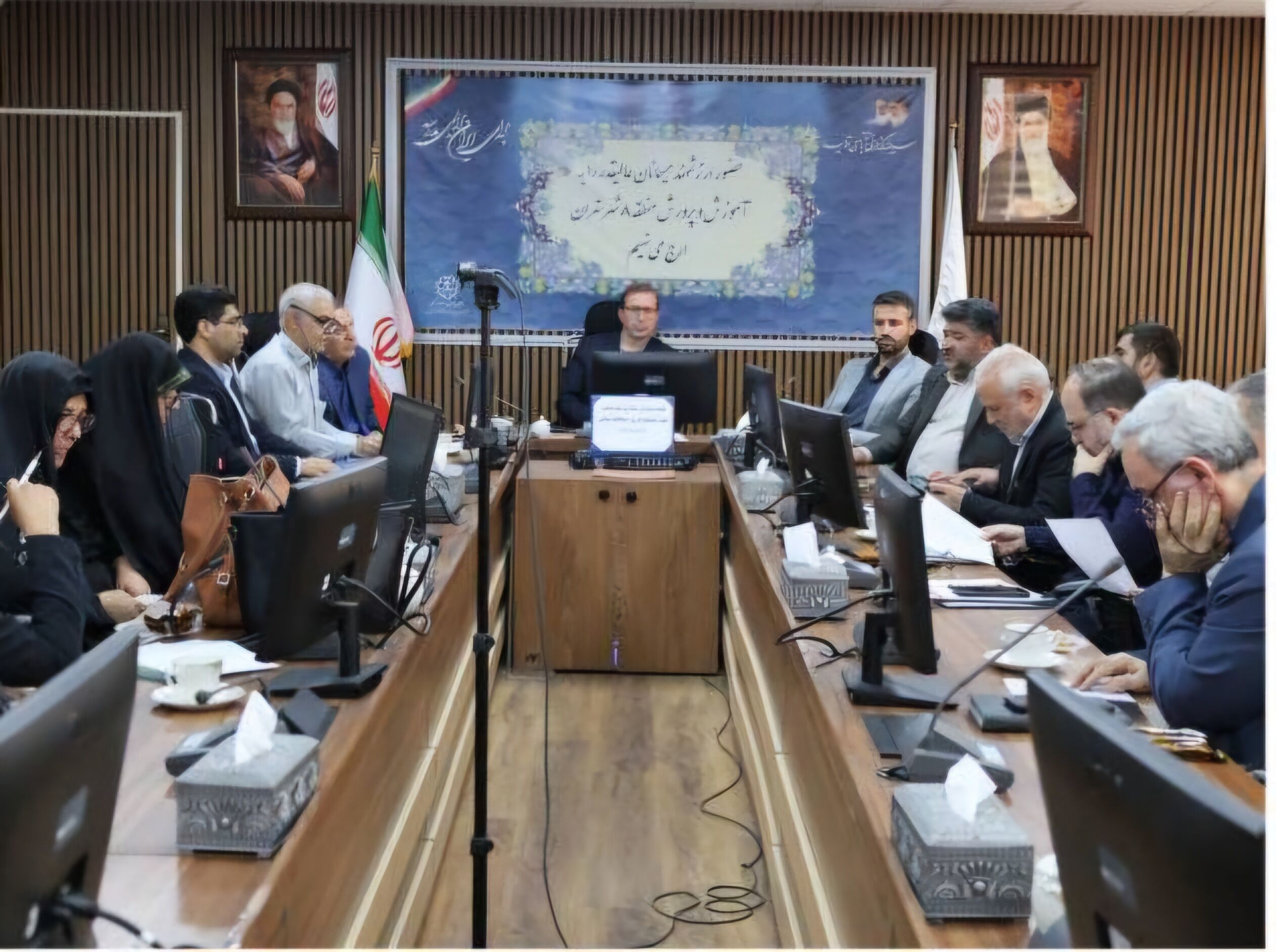 حرکت به سوی خردادی موفق با تصحیح به موقع اوراق امتحانی