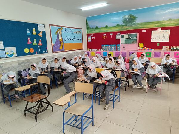 کتاب‌هایی از دل و دست کودکان در کلاس درس