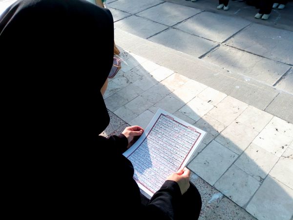 برگزاری مراسم ختم قرآن در دبیرستان دخترانه فاطمیه