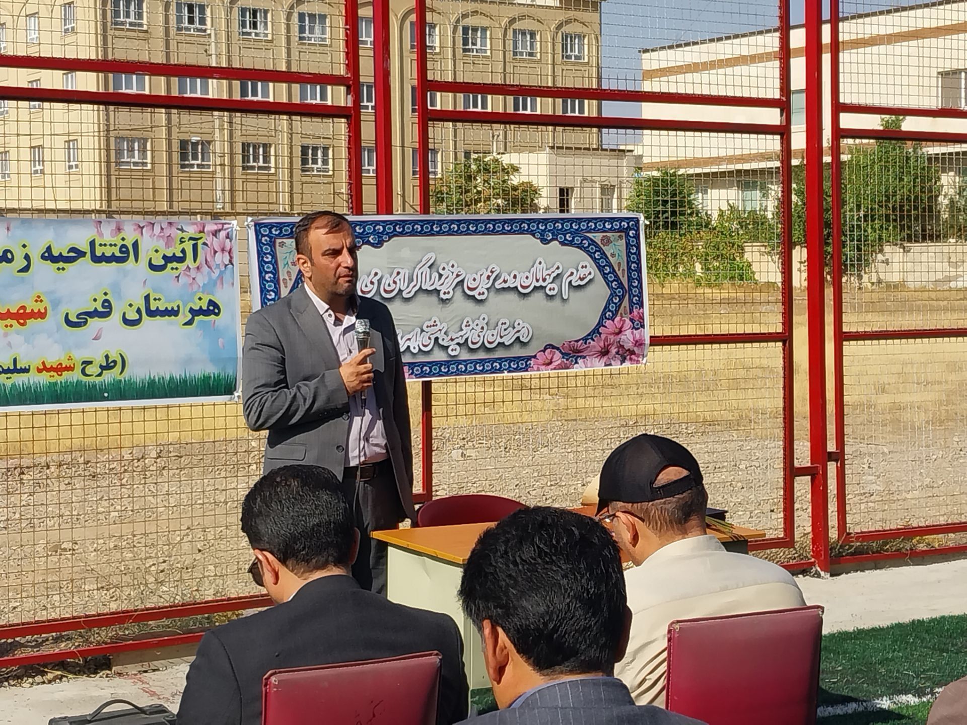 الگوی کم‌نظیر مشارکت اولیا و خیرین در هنرستان شهید بهشتی ابهر