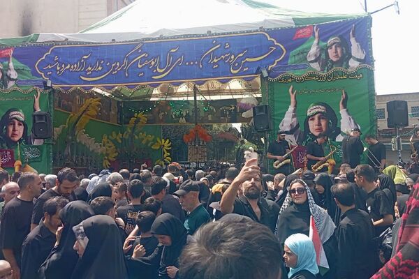 برپایی موکب های مختلف در مسیر پیاده روی اربعین در ناحیه دو شهرری 
