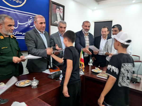 تجلیل از دختران برگزیده رشته‌های علمی ورزشی شهرستان جعفرآباد