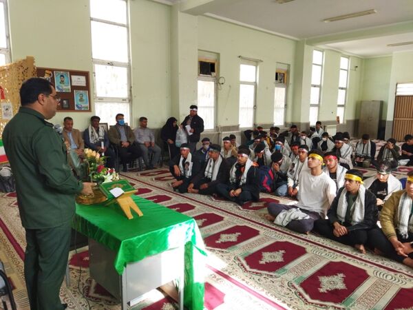 اعزام دانش‌آموزان پسر متوسطه دوم حاجی‌آباد به کربلای‌ایران