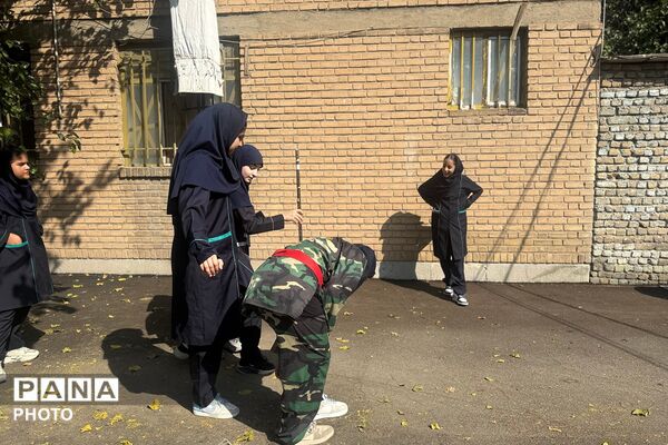 از صندلی درس تا  تاتمی، هنرنمایی کاراته کارها و نینجاهای مدرسه قیام